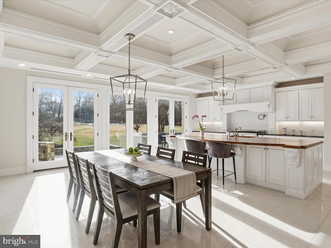 Dining room, Interior, Kitchen, Pendant Lights, Recessed Lighting