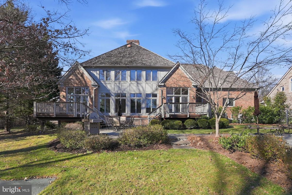 Exterior, Facade, Brick Facade, French Provincial