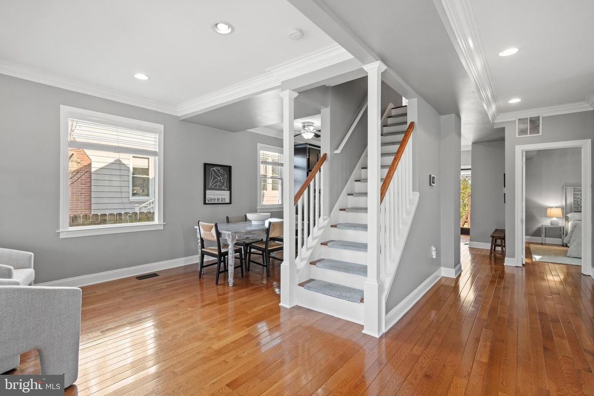 Dining room, Interior, Recessed Lighting, Wood Texture Flooring