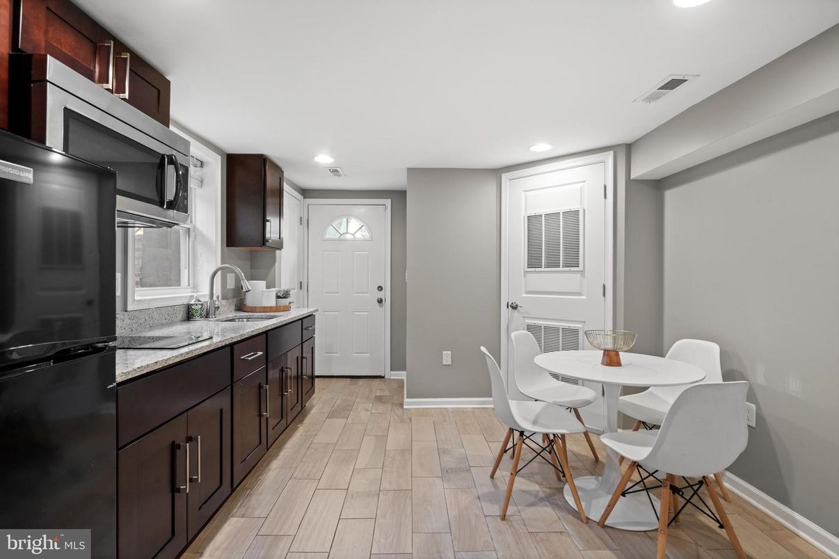 Dining room, Interior, Kitchen, Recessed Lighting, Wood Texture Flooring