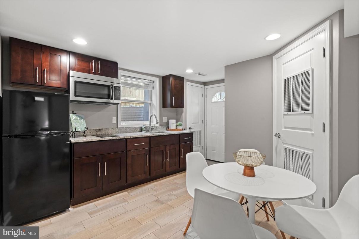 Dining room, Interior, Kitchen, Recessed Lighting, Stainless Steel Appliances, Wood Texture Flooring