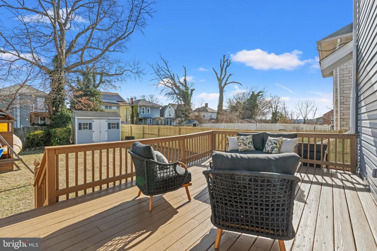 Exterior, Wood Texture Flooring