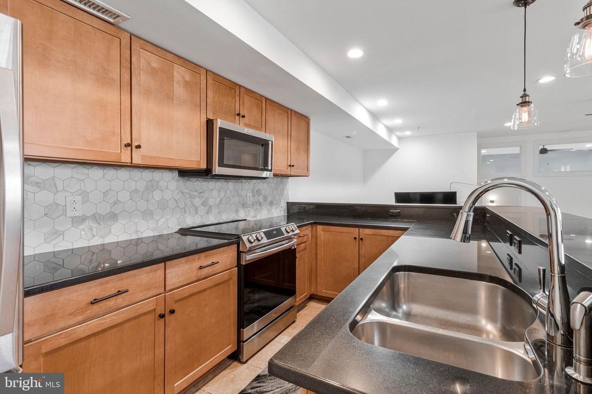 Interior, Kitchen, Pendant Lights, Recessed Lighting, Stainless Steel Appliances