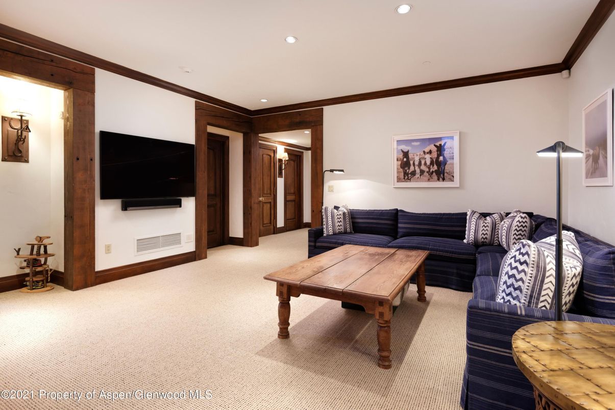 Interior, Living room, Recessed Lighting