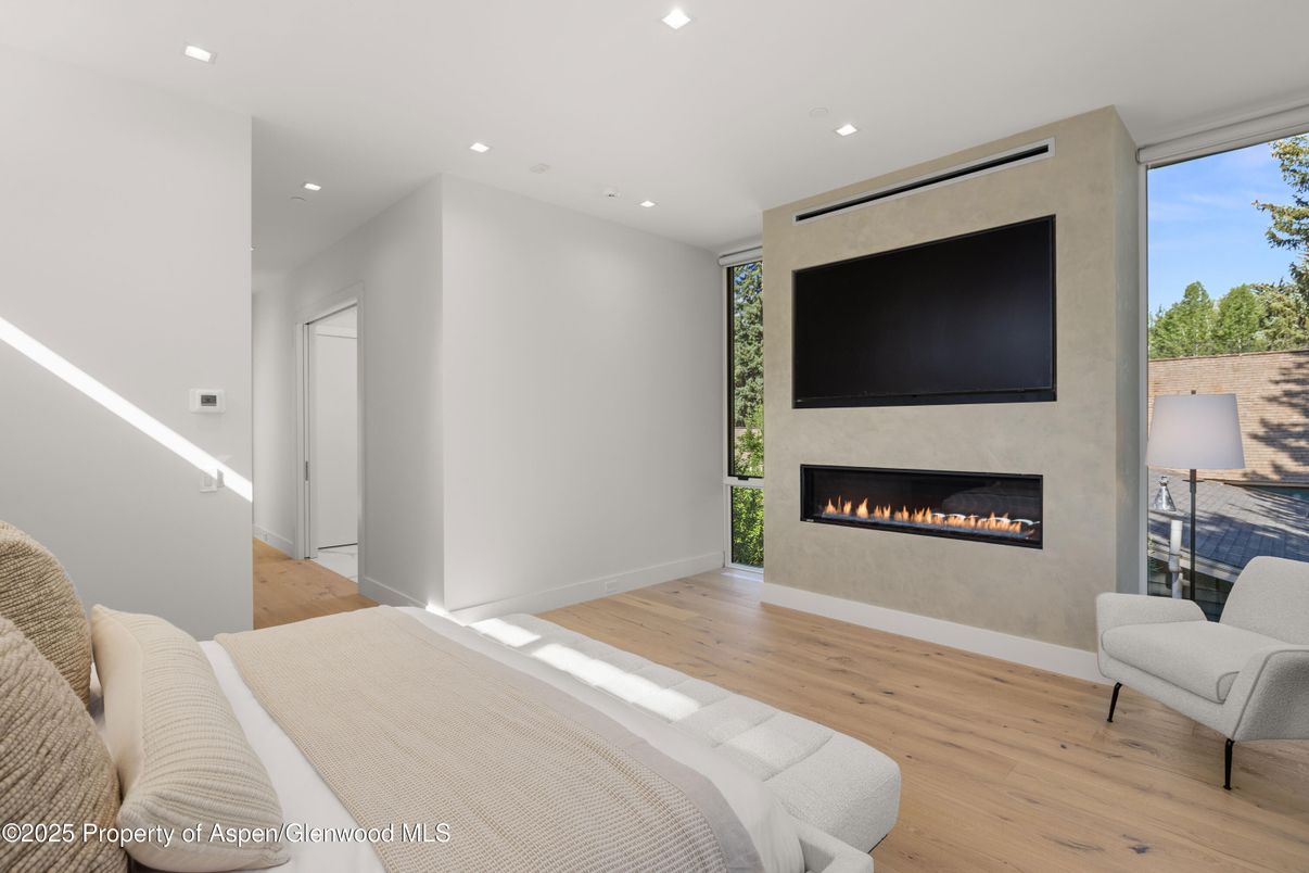 Bedroom, Fireplace, Interior, Recessed Lighting, Wood Texture Flooring