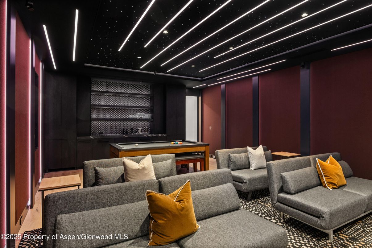 Billiard Table, Game Room, Interior, Living room, Recessed Lighting