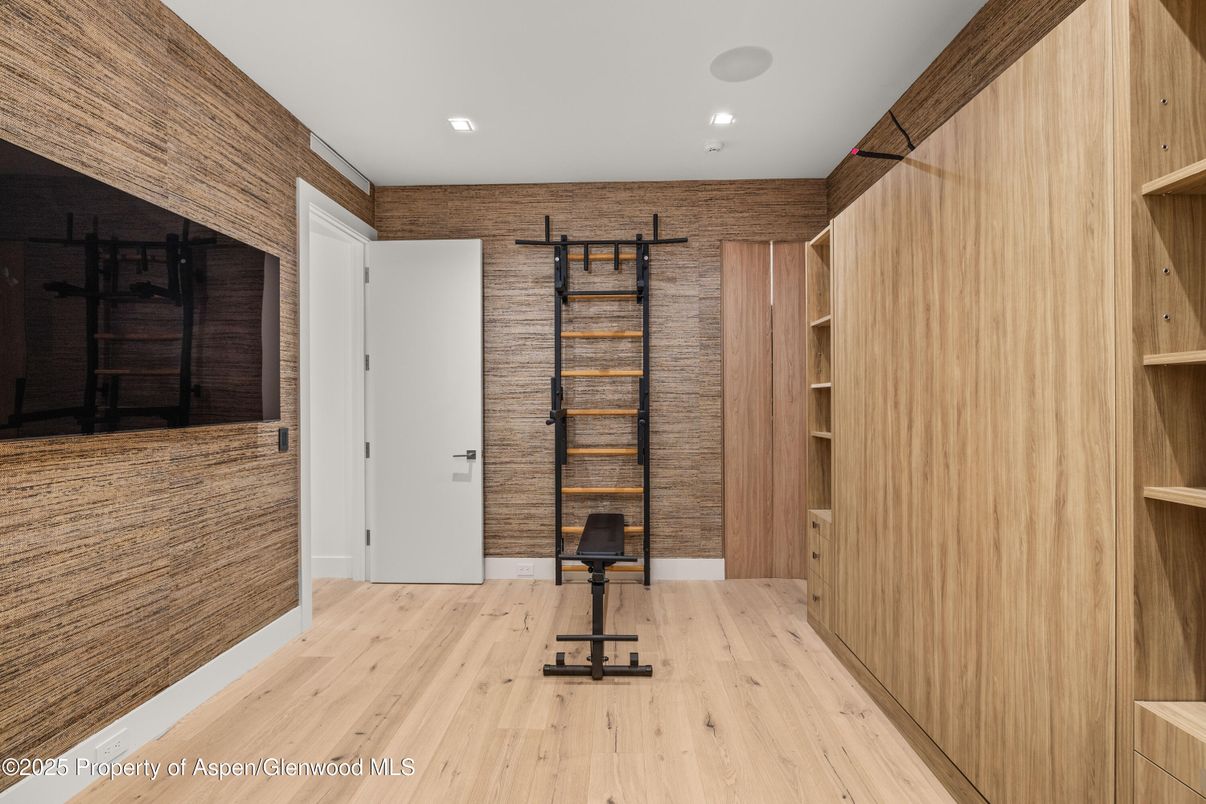 Interior, Recessed Lighting, Wood Texture Flooring, Wooden Walls