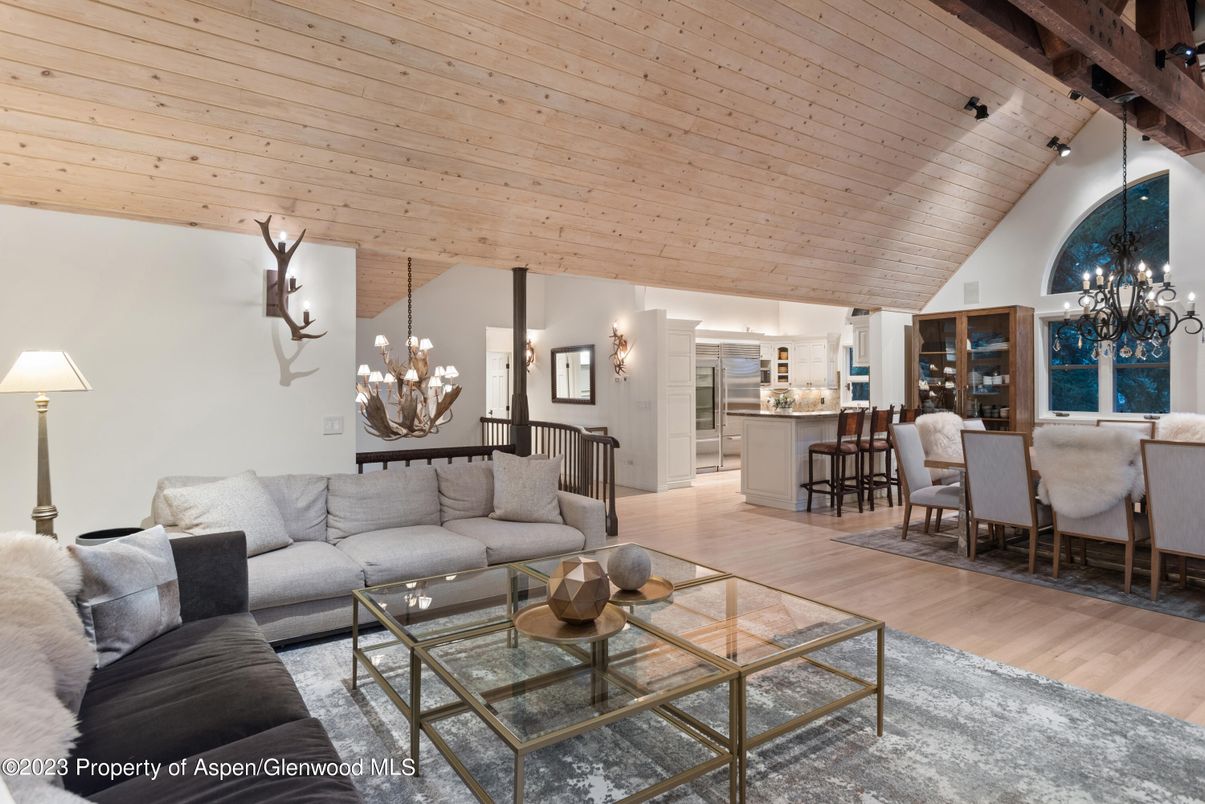 Chandelier, Dining room, Interior, Living room, Pendant Lights, Wooden Beams, Wooden Ceilings, Wood Texture Flooring