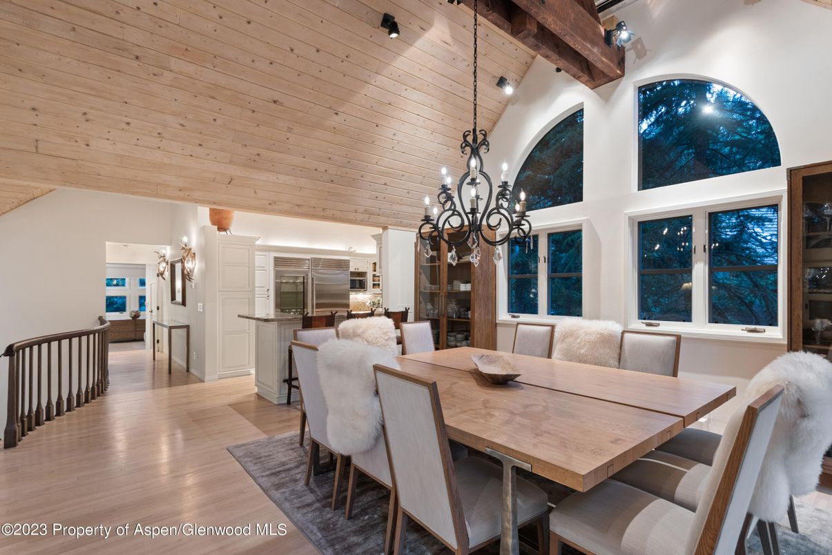 Chandelier, Dining room, Interior, Pendant Lights, Wooden Beams, Wooden Ceilings, Wood Texture Flooring