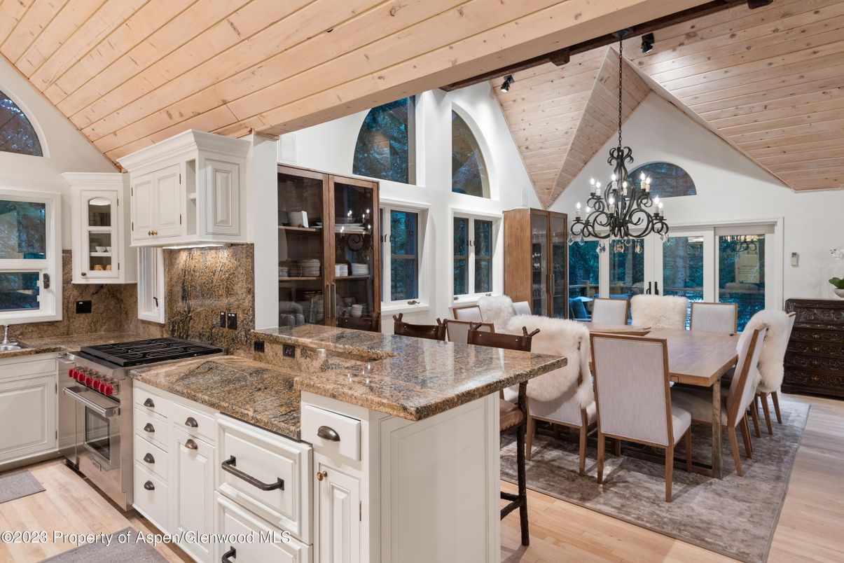 Chandelier, Dining room, Interior, Kitchen, Wooden Beams, Wooden Ceilings, Wood Texture Flooring