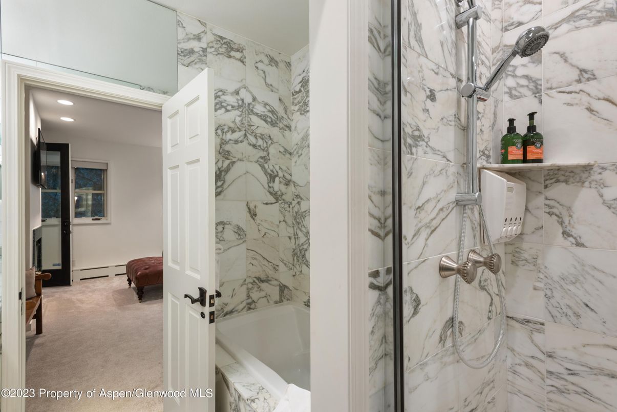 Bathroom, Interior, Marble Walls, Recessed Lighting