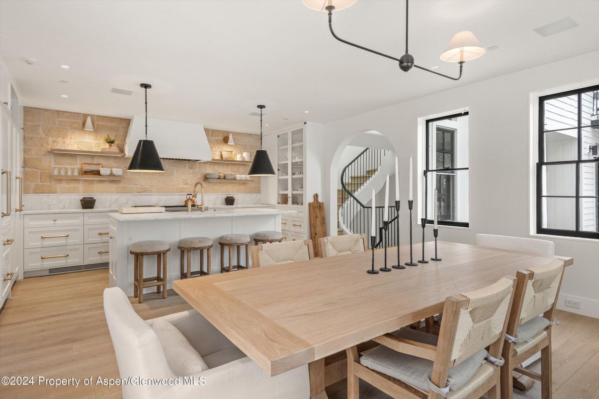 Dining room, Interior, Kitchen, Pendant Lights, Recessed Lighting, Wood Texture Flooring