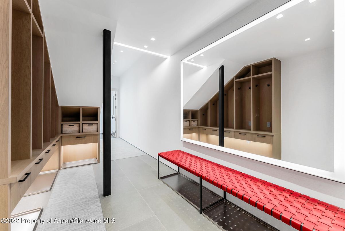 Interior, Recessed Lighting