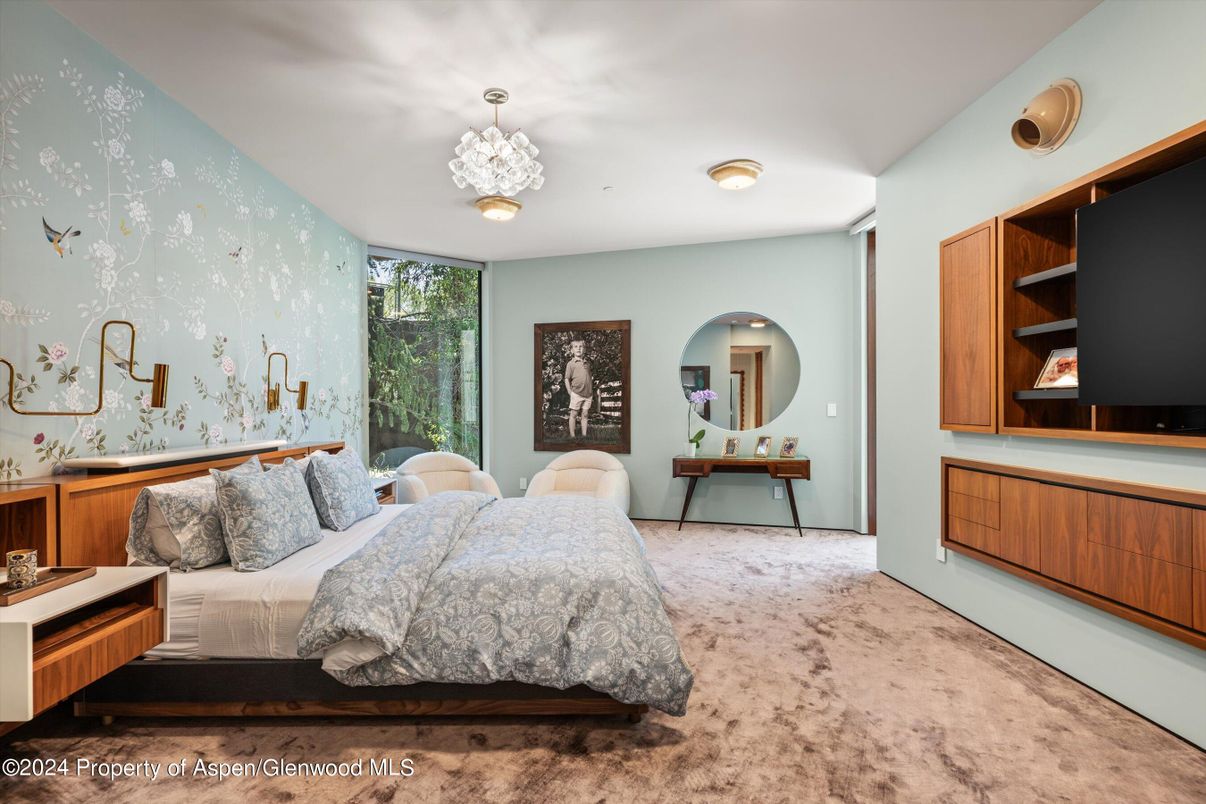 Bedroom, Chandelier, Interior