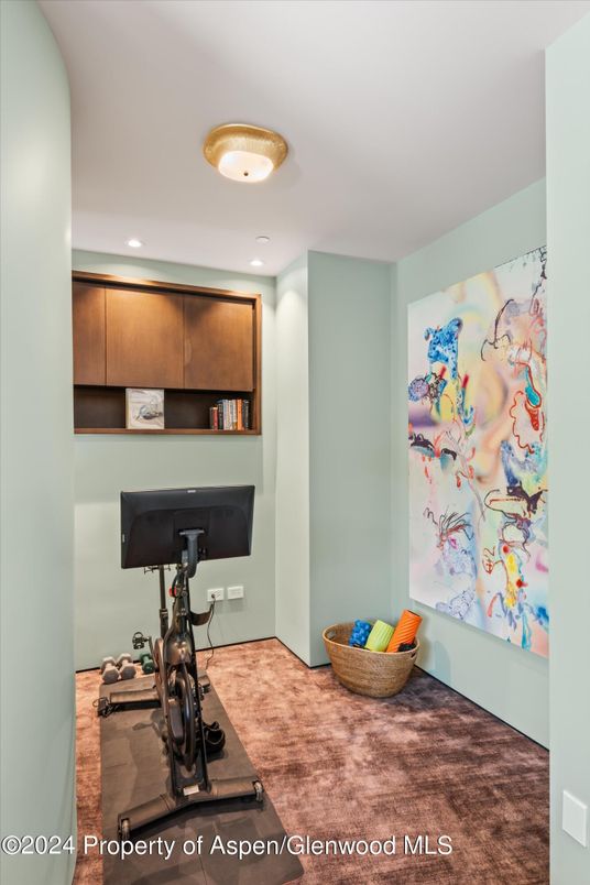 Fitness Equipment, Interior, Recessed Lighting