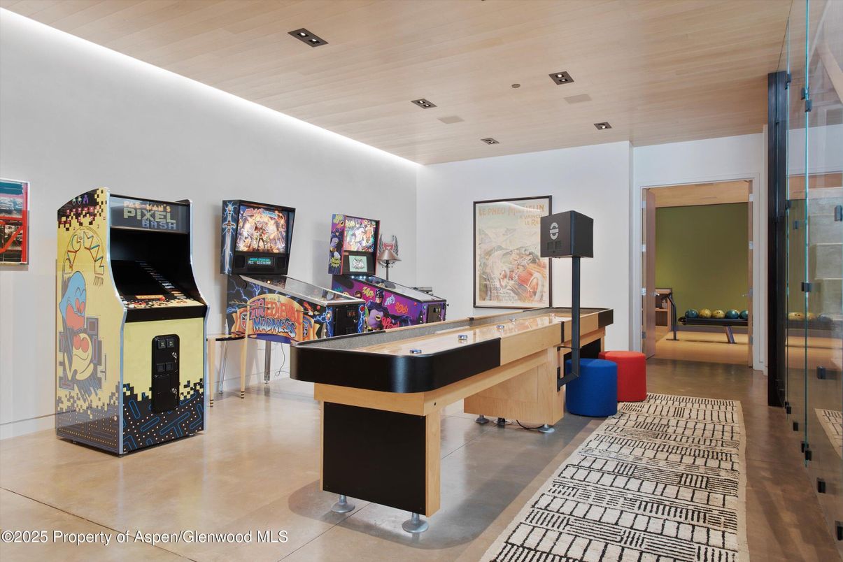 Game Room, Interior, Recessed Lighting, Wooden Ceilings