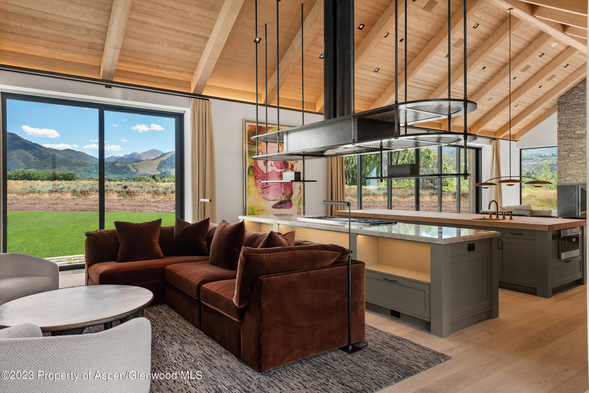 Interior, Kitchen, Living room, Pendant Lights, Wooden Beams, Wooden Ceilings, Wood Texture Flooring