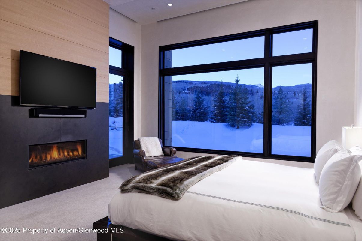 Bedroom, Fireplace, Interior, Recessed Lighting