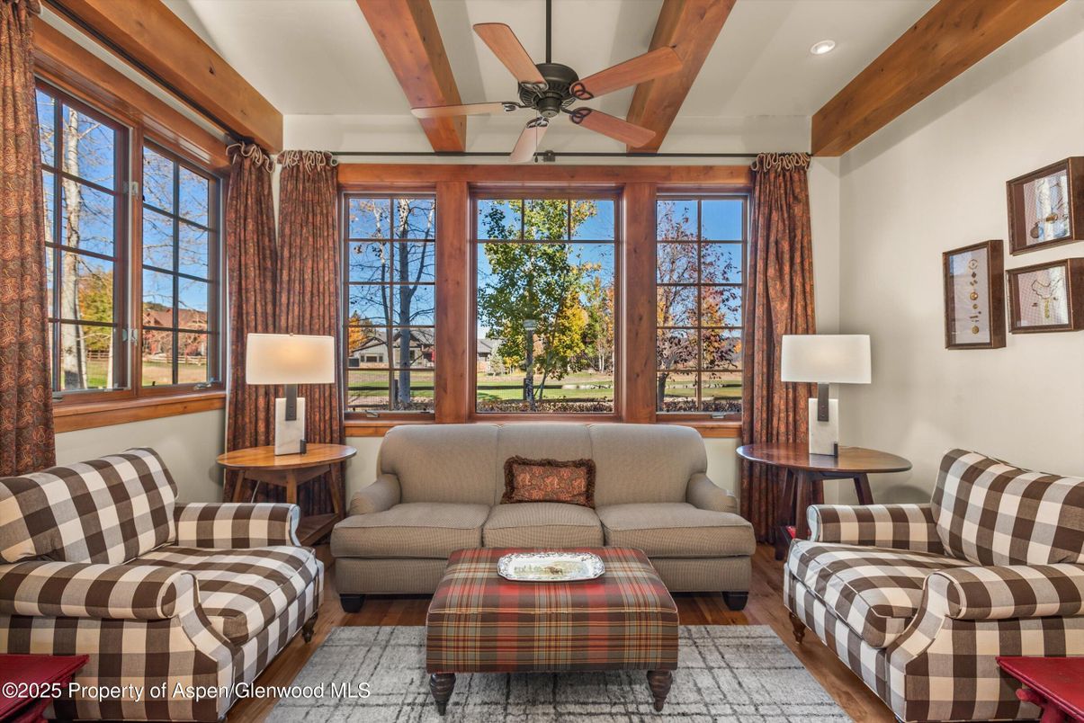 Interior, Living room, Recessed Lighting, Wooden Beams, Wood Texture Flooring