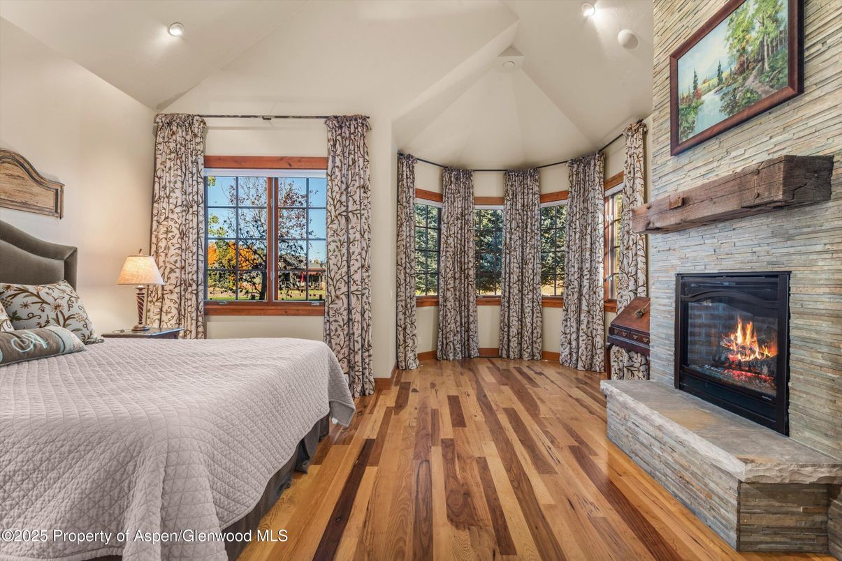 Bedroom, Fireplace, Interior, Recessed Lighting, Wood Texture Flooring