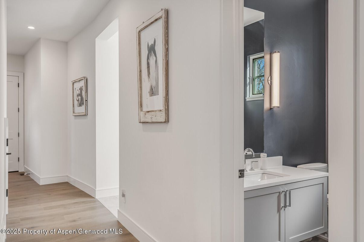 Bathroom, Interior, Recessed Lighting, Wood Texture Flooring