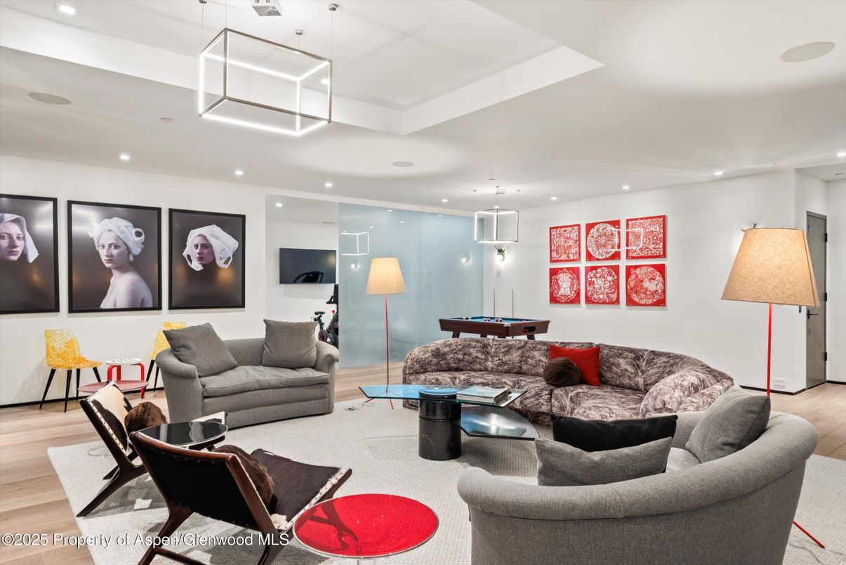 Billiard Table, Game Room, Interior, Living room, Pendant Lights, Recessed Lighting, Wood Texture Flooring