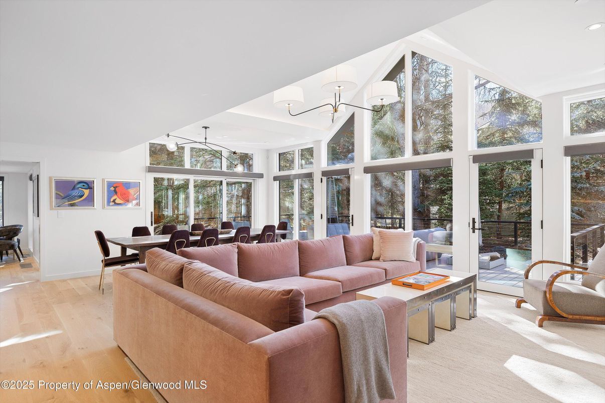 Dining room, Interior, Living room, Recessed Lighting