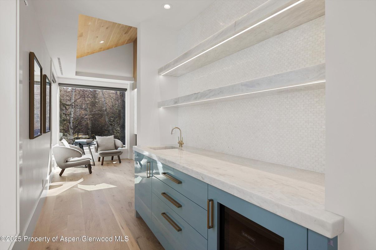 Interior, Recessed Lighting, Wooden Ceilings, Wood Texture Flooring