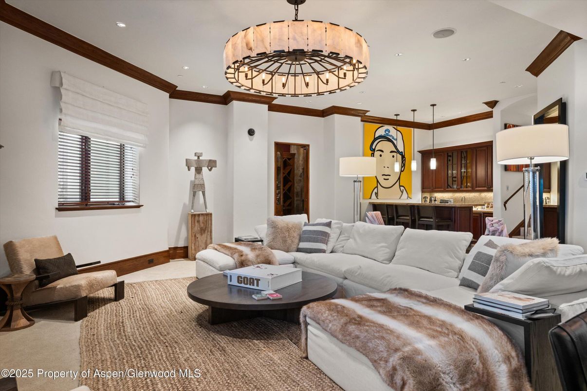 Chandelier, Interior, Living room, Pendant Lights, Recessed Lighting