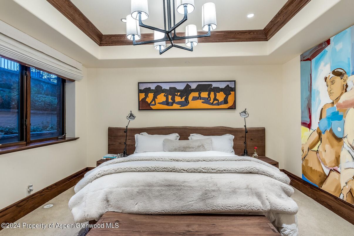 Bedroom, Chandelier, Interior, Recessed Lighting