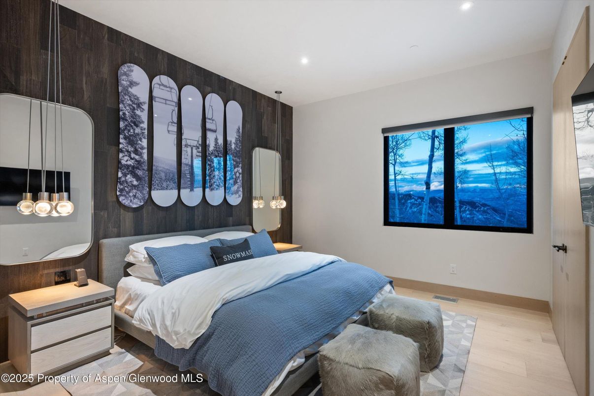 Bedroom, Interior, Pendant Lights, Recessed Lighting, Wood Texture Flooring