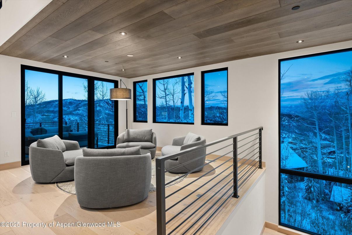 Interior, Living room, Pendant Lights, Recessed Lighting, Wooden Ceilings, Wood Texture Flooring