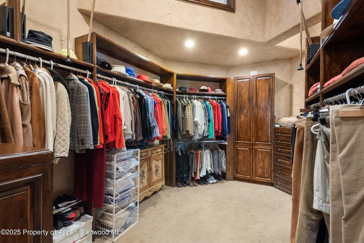 Interior, Recessed Lighting, Walk-in Closets