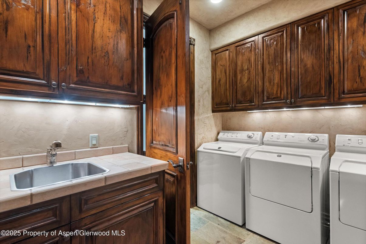 Interior, Recessed Lighting, Washer