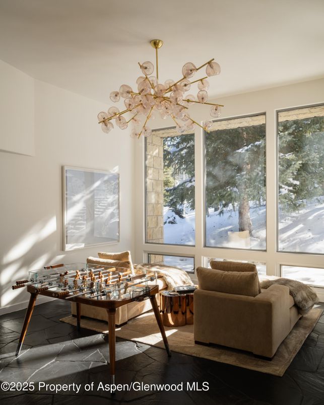 Chandelier, Interior, Sun Room, Wood Texture Flooring