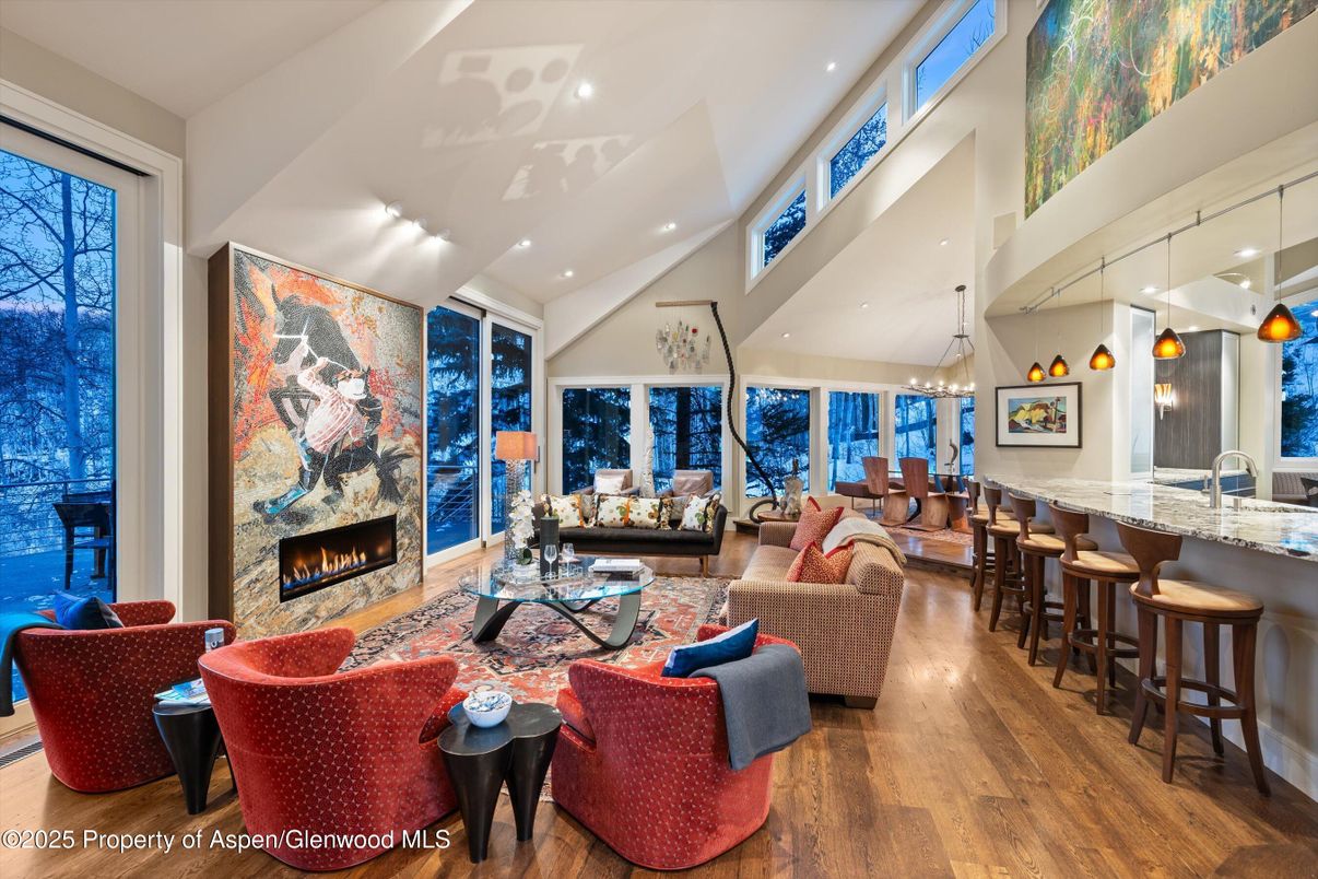 Fireplace, Interior, Living room, Pendant Lights, Recessed Lighting, Wood Texture Flooring