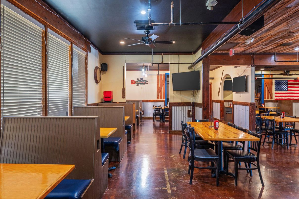 Dining room, Interior, Recessed Lighting