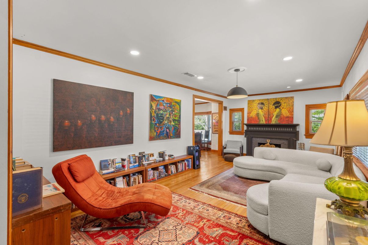 Fireplace, Interior, Living room, Recessed Lighting, Wood Texture Flooring