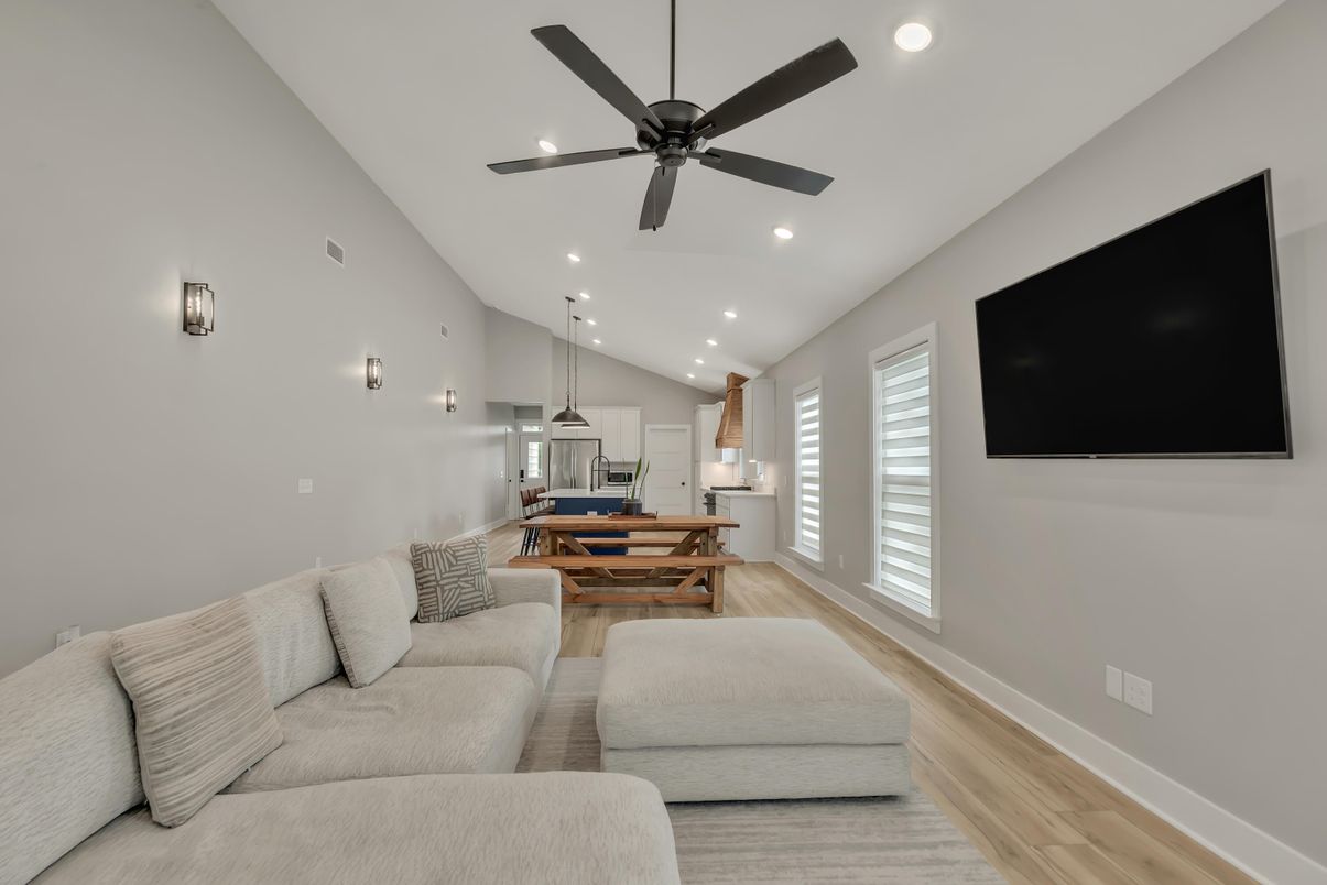 Dining room, Interior, Living room, Pendant Lights, Recessed Lighting, Wood Texture Flooring
