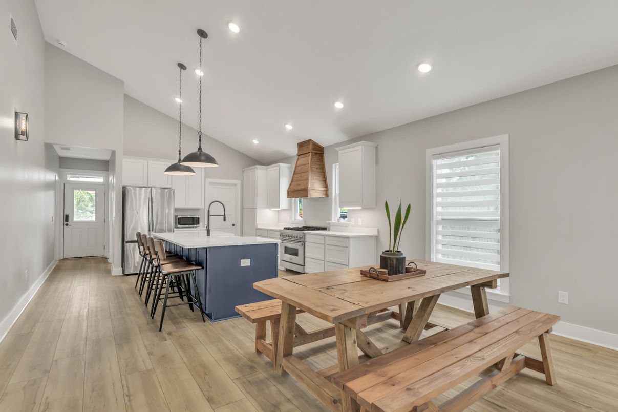 Dining room, Interior, Kitchen, Pendant Lights, Recessed Lighting, Stainless Steel Appliances, Wood Texture Flooring