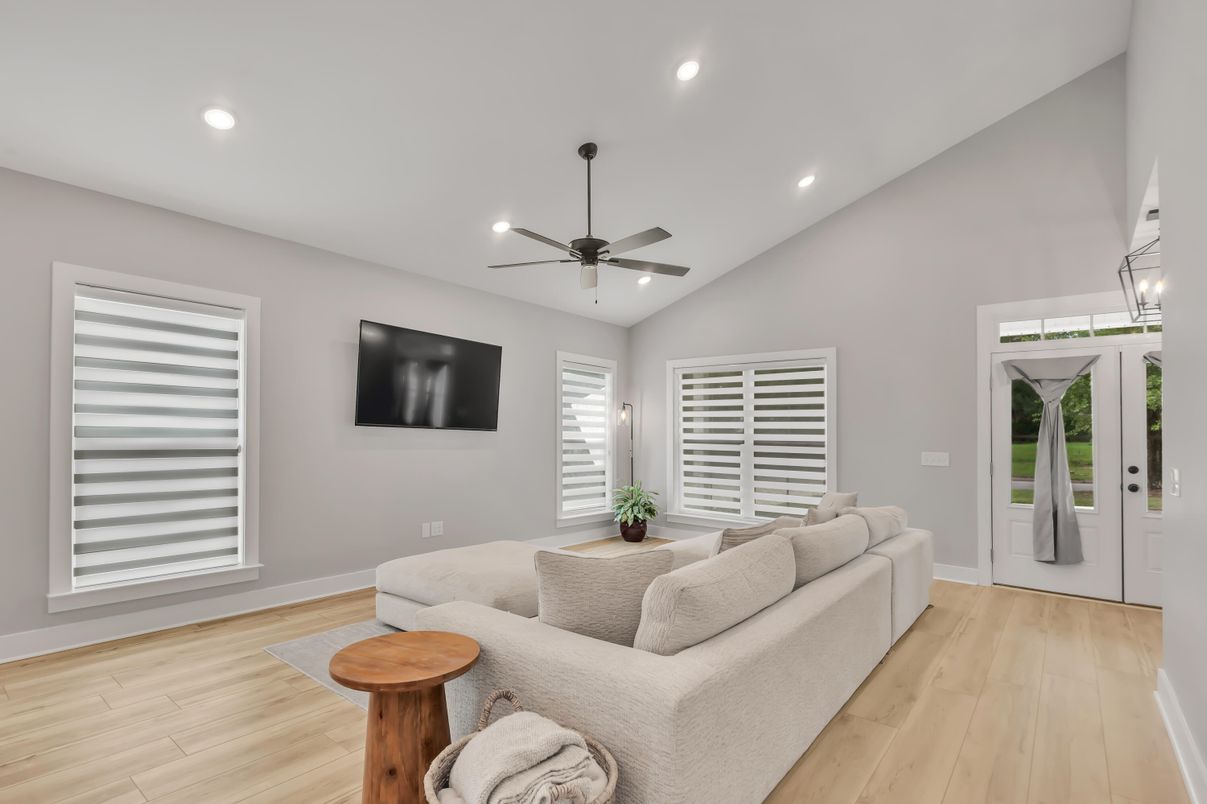 Interior, Living room, Recessed Lighting, Wood Texture Flooring