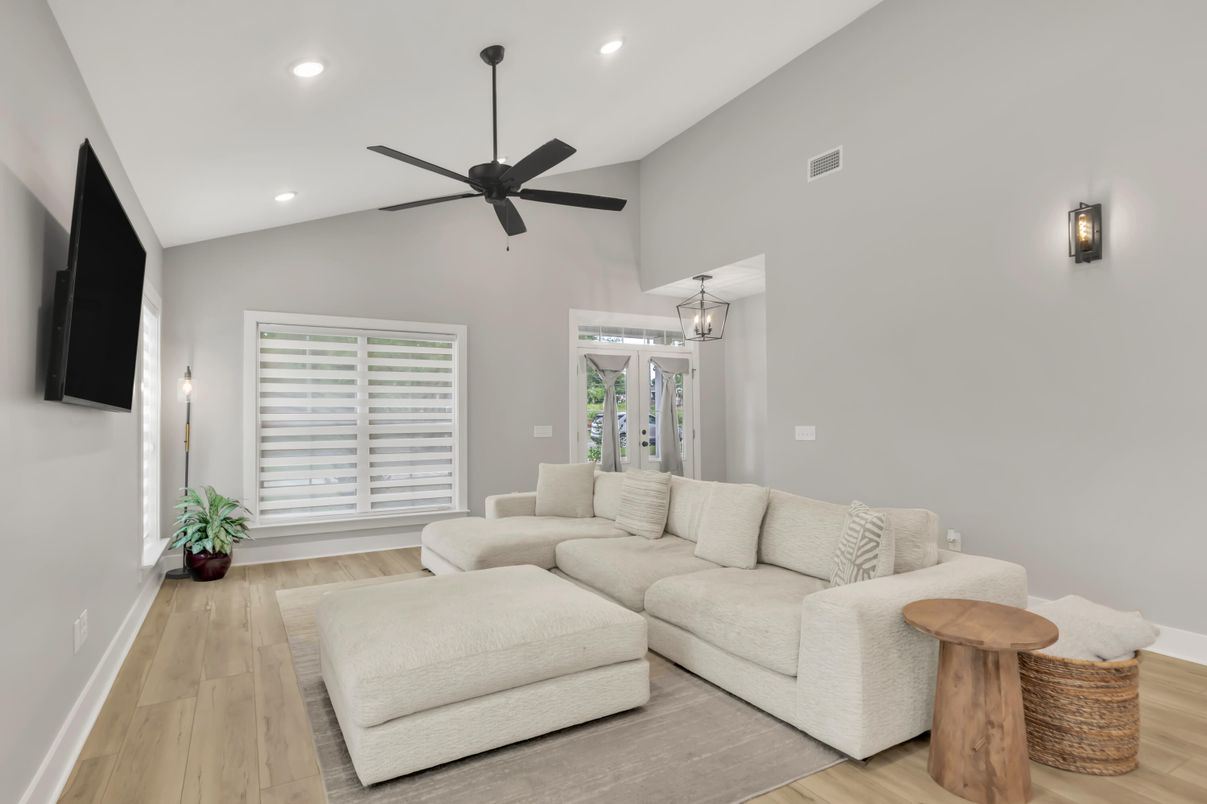 Interior, Living room, Recessed Lighting, Wood Texture Flooring