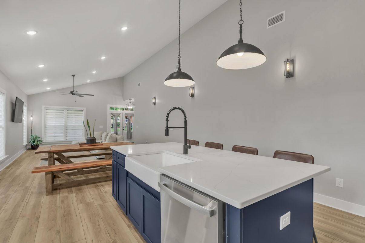 Dining room, Interior, Kitchen, Pendant Lights, Recessed Lighting, Wood Texture Flooring