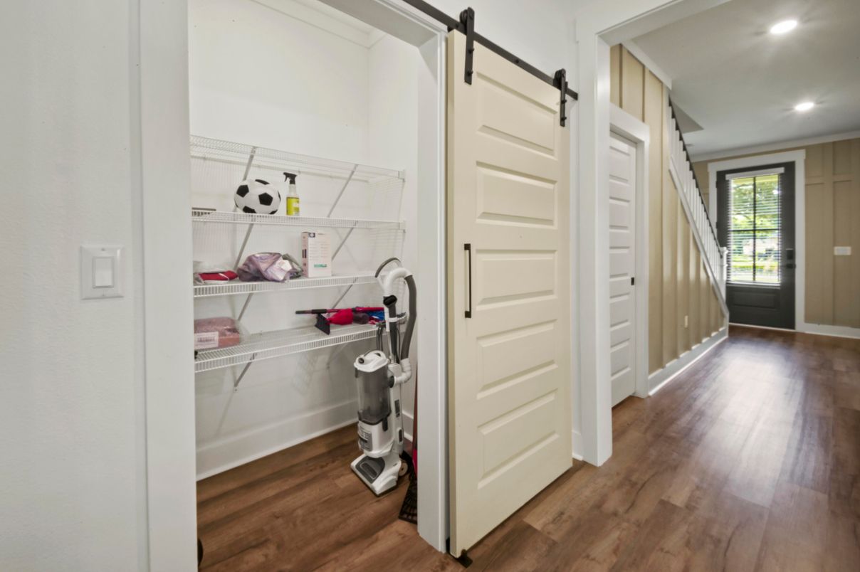 Interior, Recessed Lighting, Wood Texture Flooring