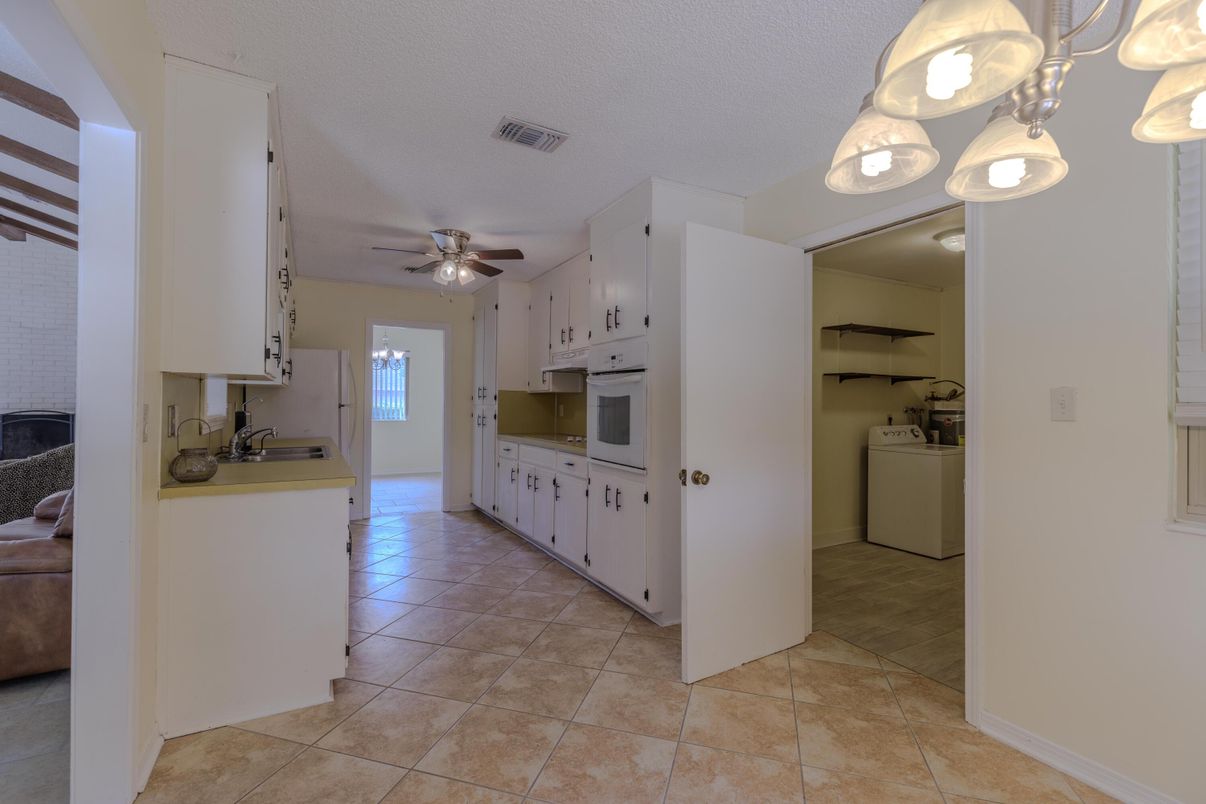 Interior, Kitchen, Pendant Lights, Washer