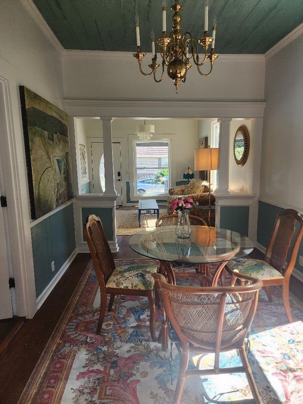 Chandelier, Dining room, Interior