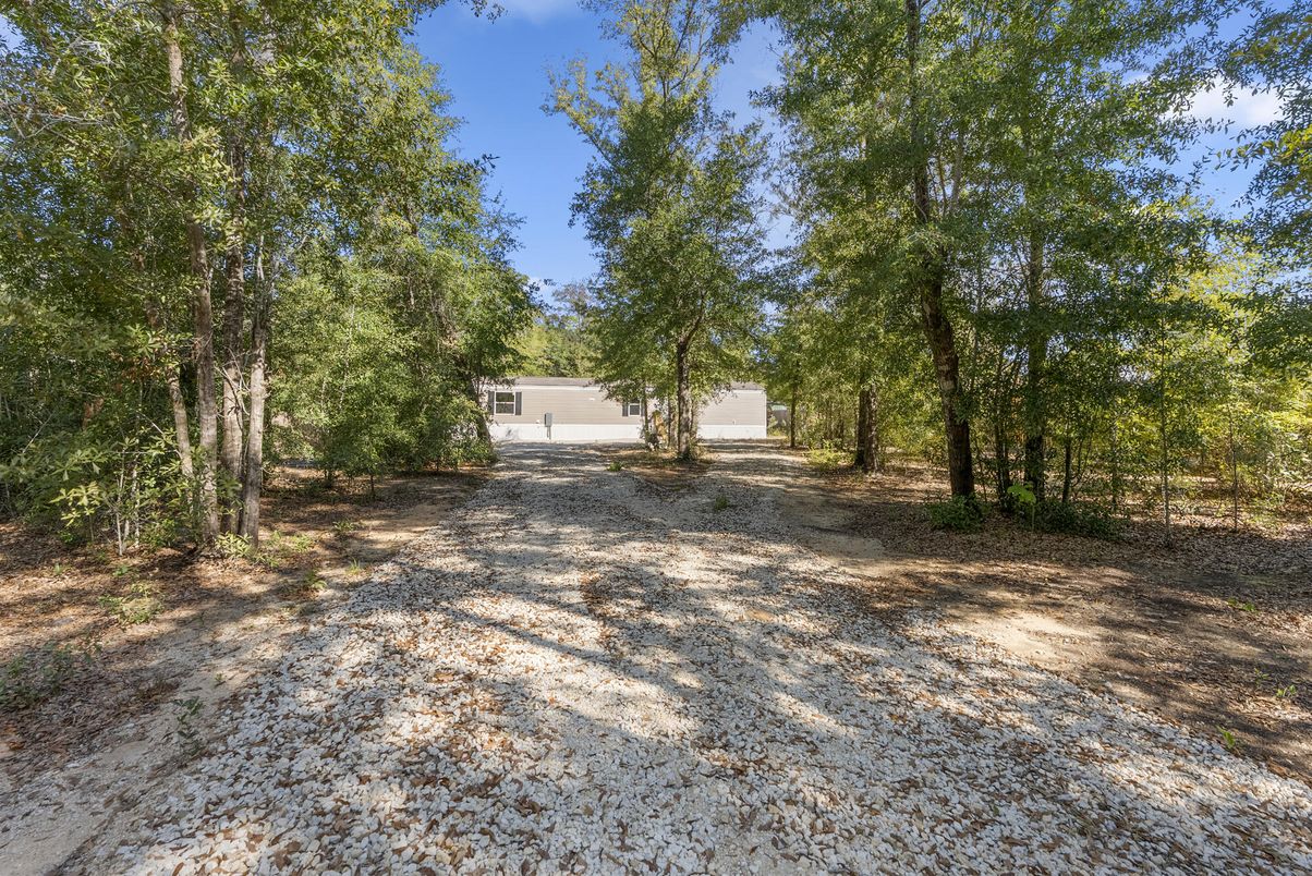 Backyard, Detached Garage, Exterior