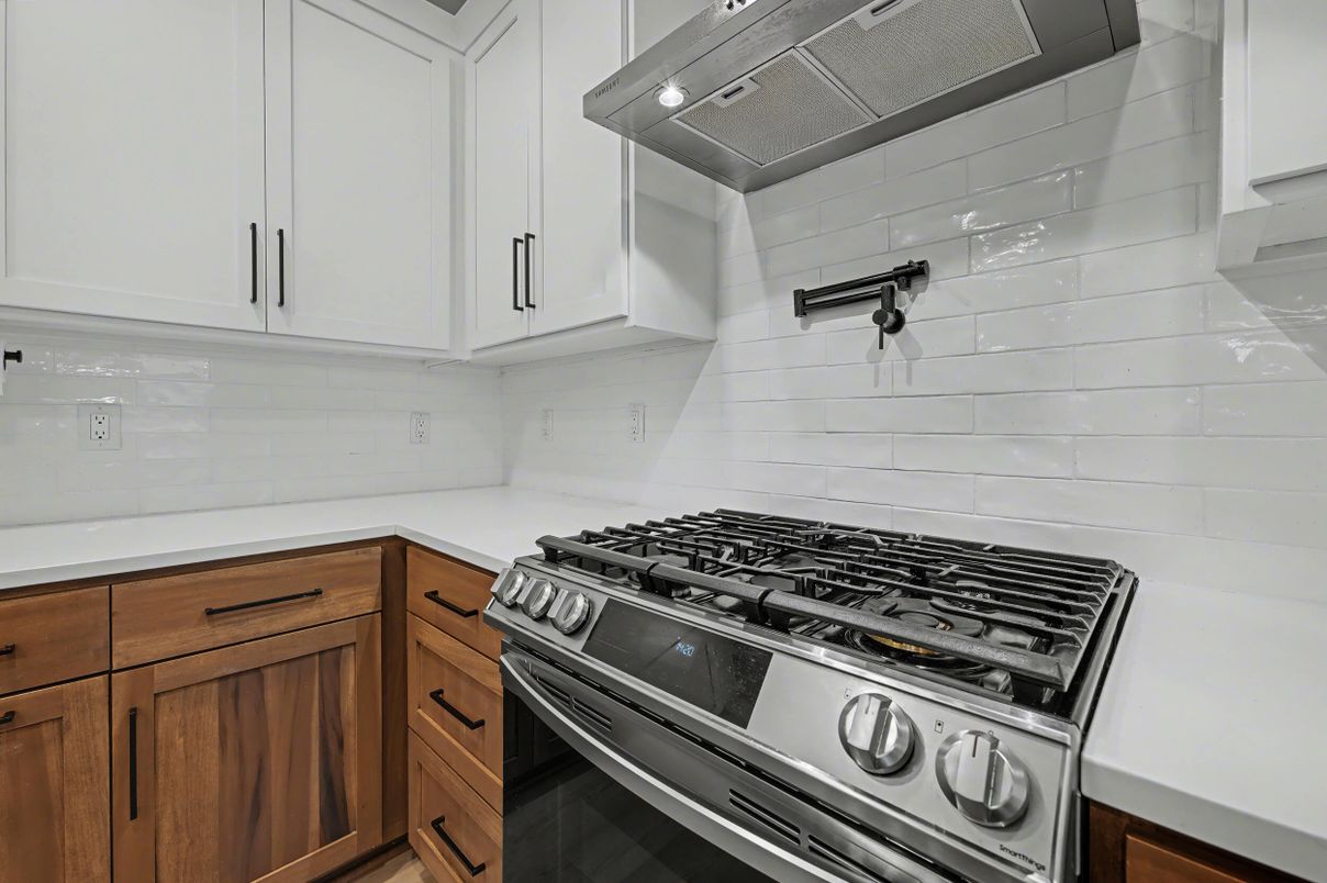 Interior, Kitchen, Stainless Steel Appliances