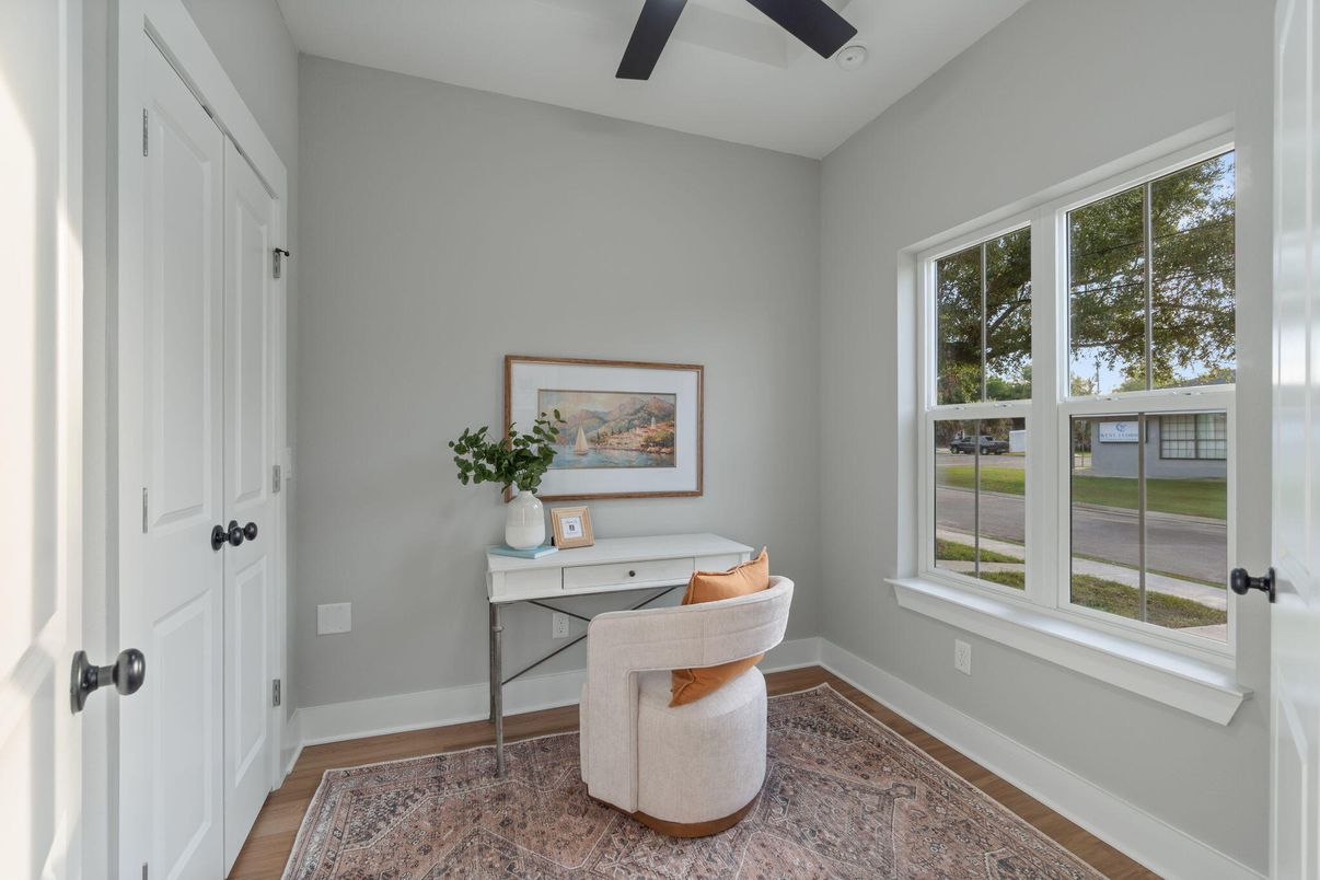 Home Office, Interior, Recessed Lighting, Wood Texture Flooring