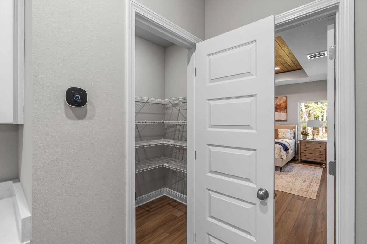 Interior, Recessed Lighting, Wood Texture Flooring